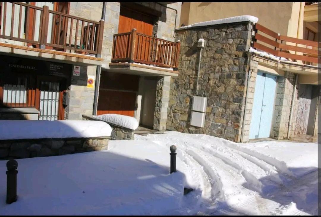 Апартаменты Check-In Casas Ibon Бенаске Экстерьер фото