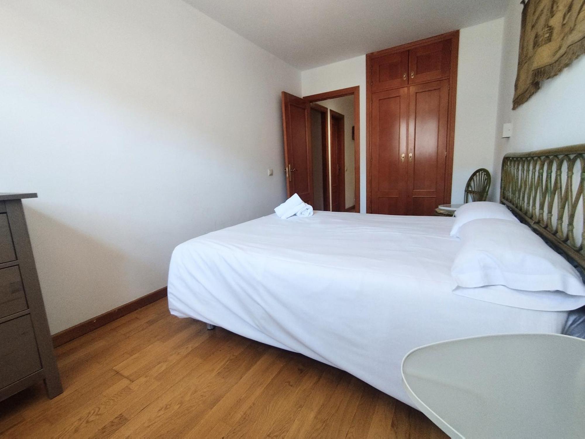 Апартаменты Check-In Casas Ibon Бенаске Экстерьер фото